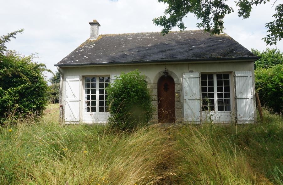 Maison de plain-pied 85 m² + 2 terrains constructibles sur 2 650 m² à La Baussaine
